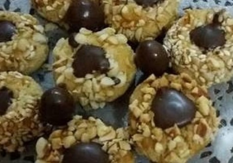 Resep PEANUT BUTTER CHOCO THUMBPRINT COOKIES